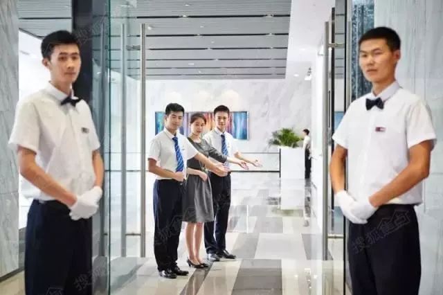對(duì)標(biāo)國際一線，這家房企重新定義鄭州寫字樓物業(yè)管理標(biāo)準(zhǔn)
